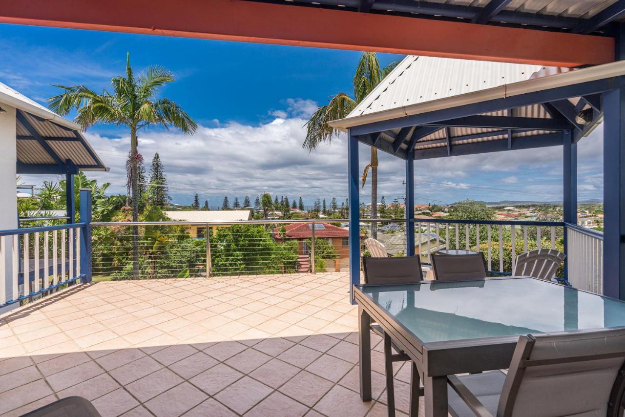 Coast Yamba - Adults Only Aparthotel Buitenkant foto