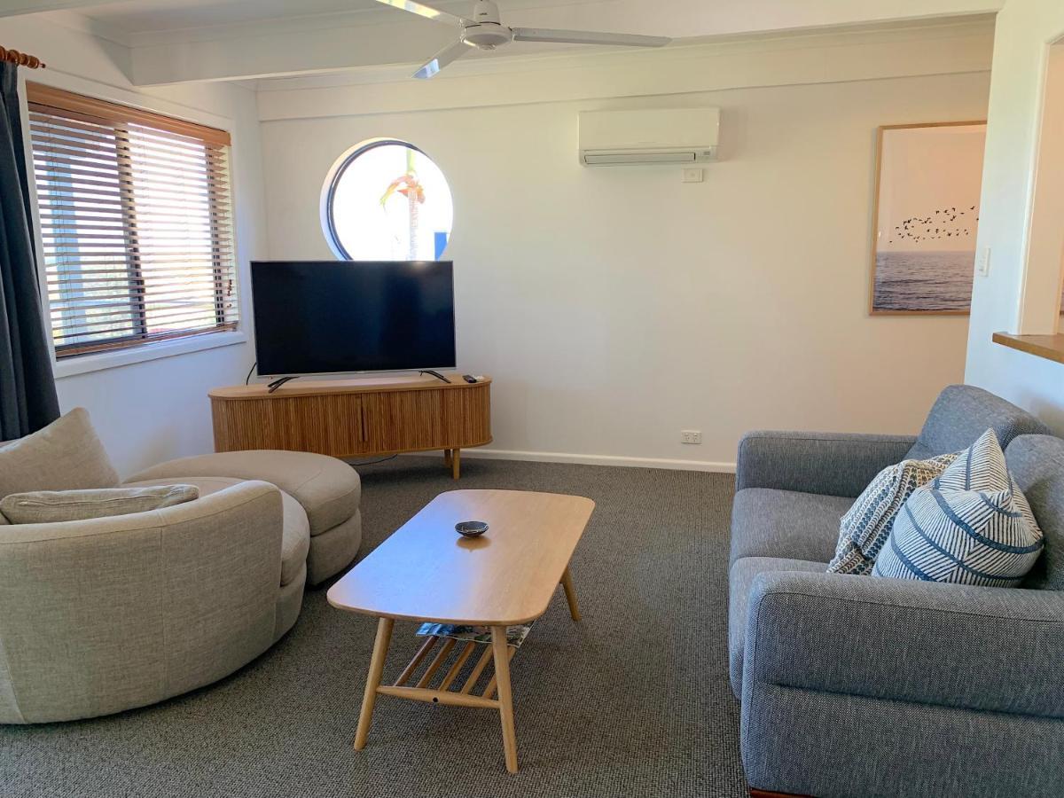 Coast Yamba - Adults Only Aparthotel Buitenkant foto