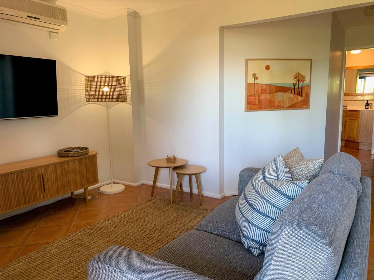 Coast Yamba - Adults Only Aparthotel Buitenkant foto