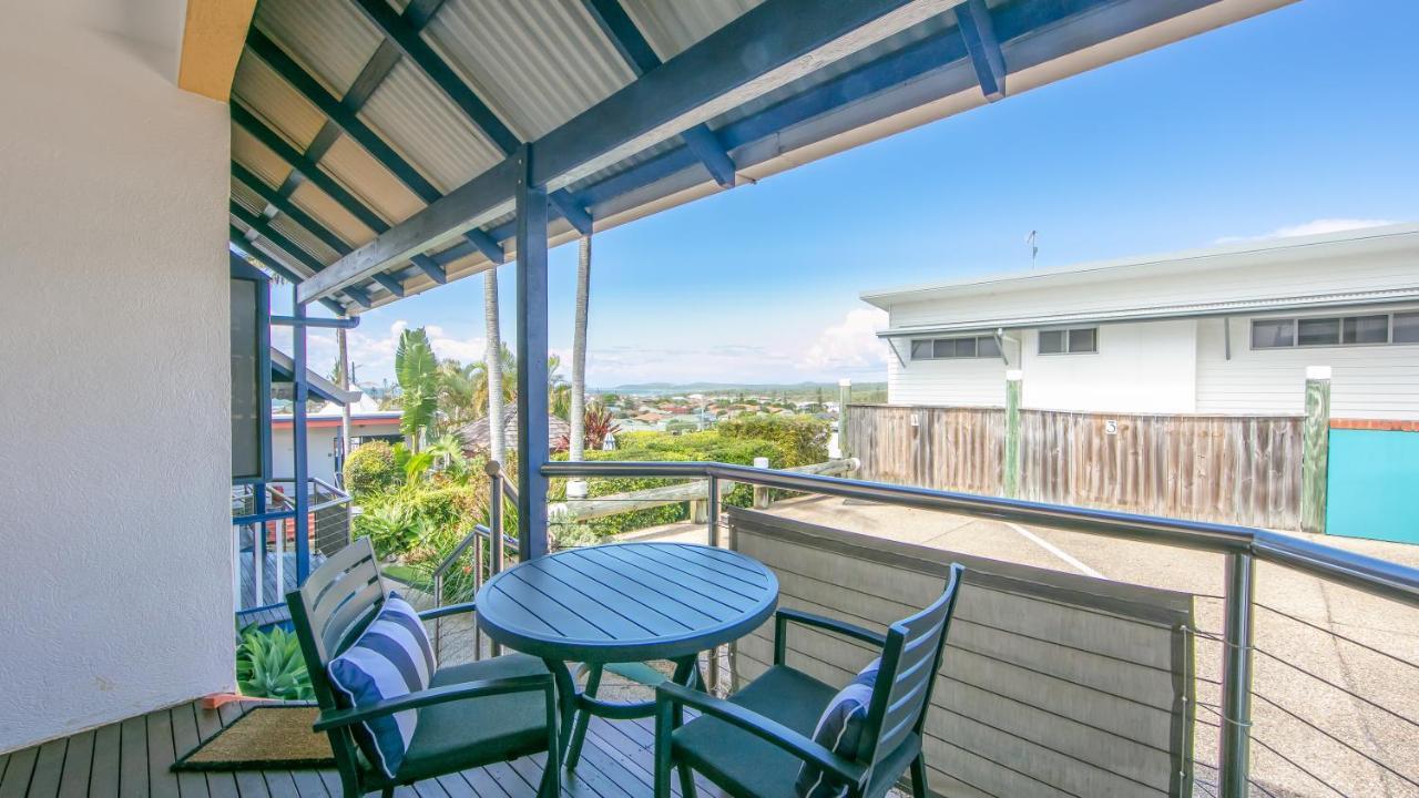 Coast Yamba - Adults Only Aparthotel Buitenkant foto