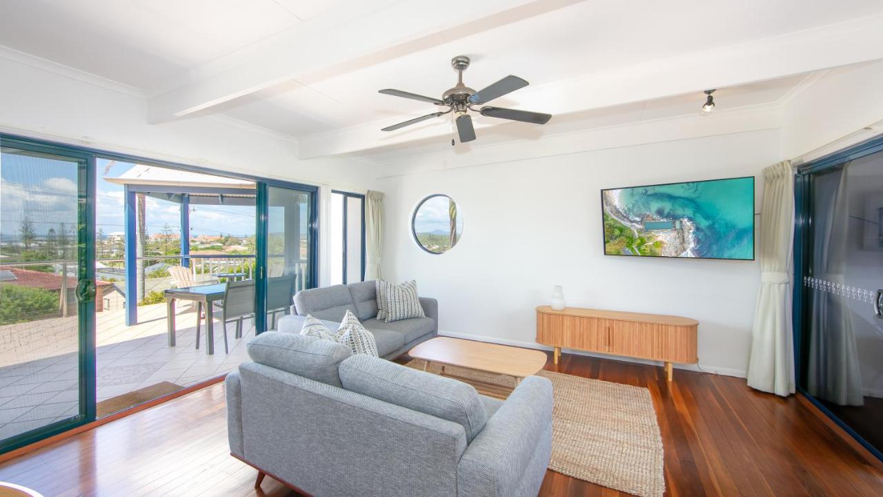 Coast Yamba - Adults Only Aparthotel Buitenkant foto