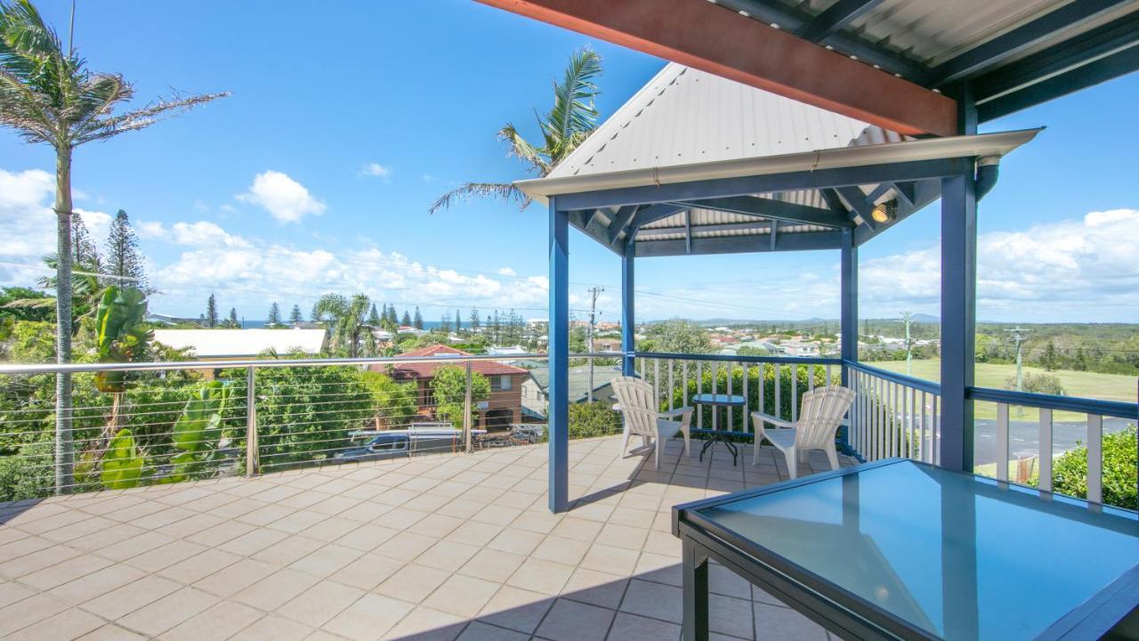 Coast Yamba - Adults Only Aparthotel Buitenkant foto